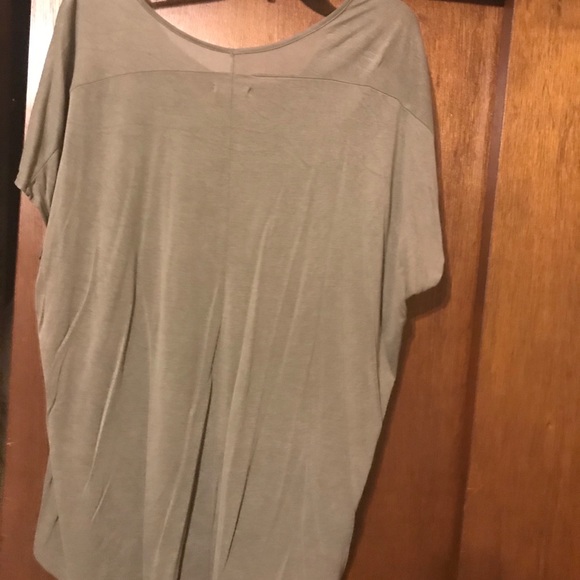 Light olive green v neck tee - Picture 3 of 3